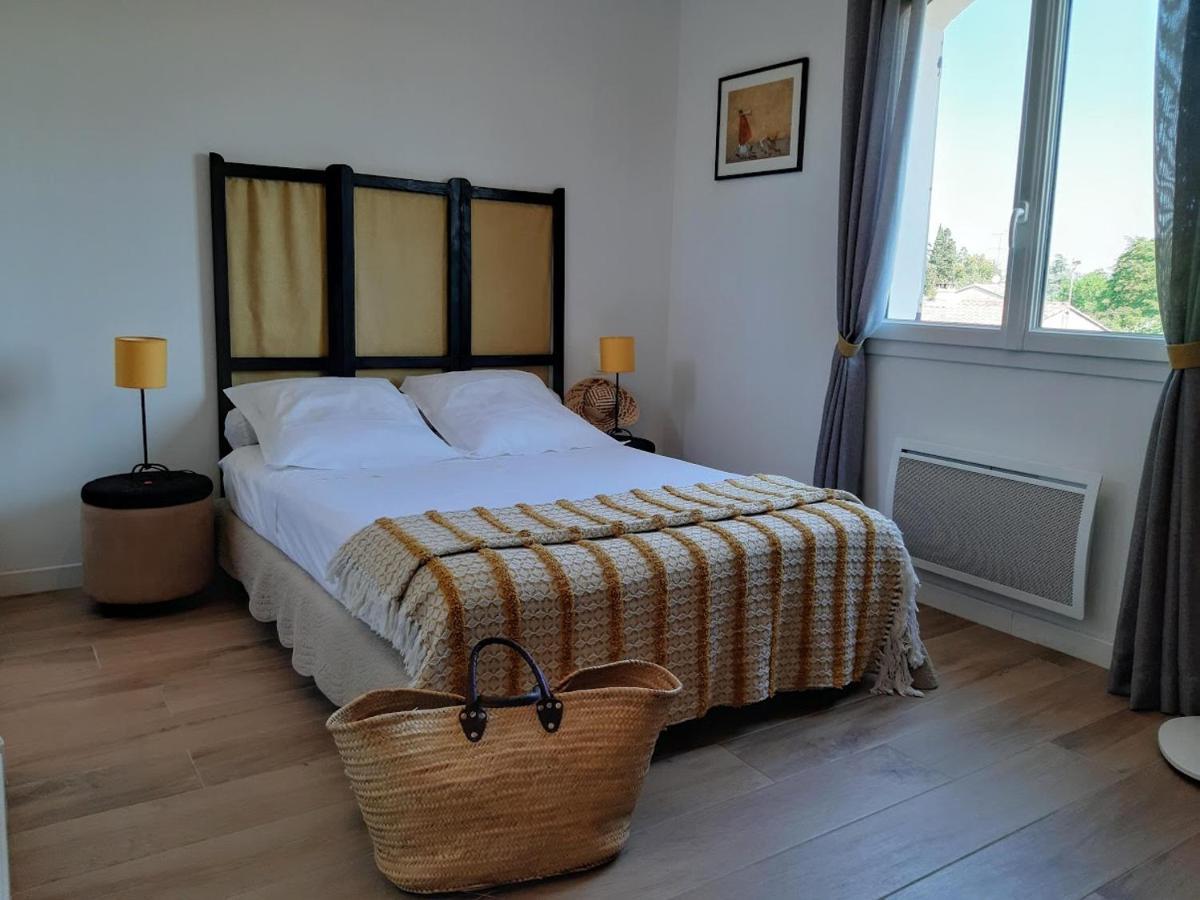 Les Coronilles Bed & Breakfast Saint-Maximin Eksteriør bilde