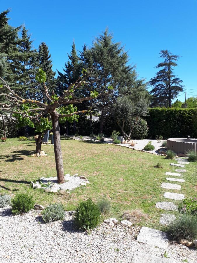 Les Coronilles Bed & Breakfast Saint-Maximin Eksteriør bilde